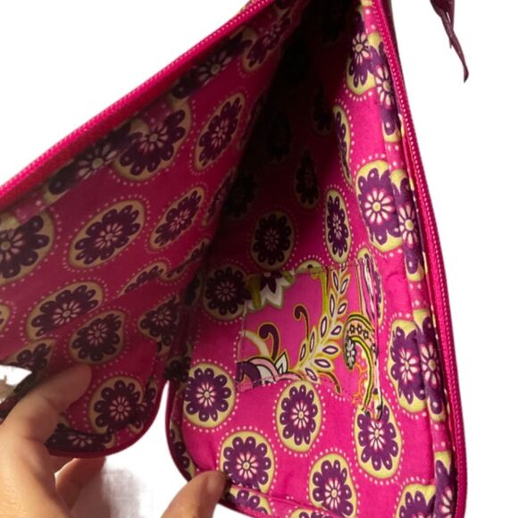 Vera Bradley Retired Very Berry Paisley Tablet Sleeve Size 9”x5” - Picture 4 of 10